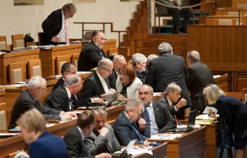 Jak hlasovali senátoři kraje o žalobě na Václava Klause?